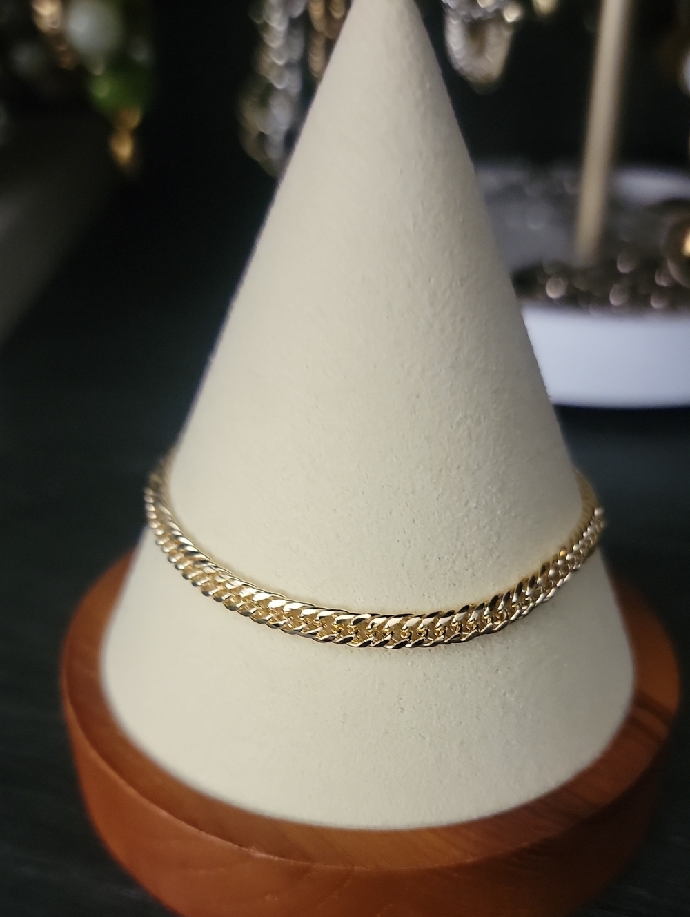Classic Gold Chain Bracelet - Elegant Women Jewelry